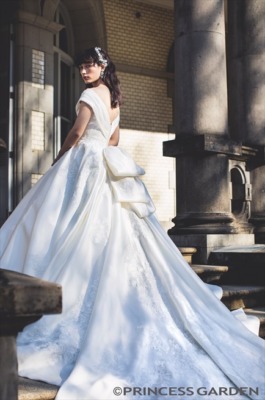 ウェディング　ウエディング　ウェディングドレス　石垣島　レンタル　ブライダル　ブライダルサロン　プリンセスガーデン　モリノブライズ　リゾート　リゾートドレス
