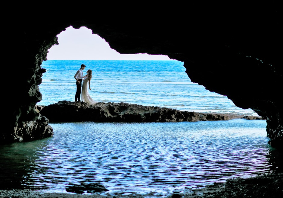 沖縄石垣島フォト・ウェディング/
Ishigaki Island Okinawa Blue Grotto Photo Wedding/
青の洞窟/挙式前撮影