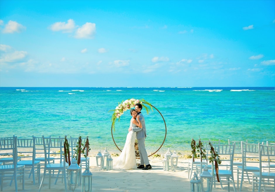 沖縄石垣島ビーチ・ウェディング/
Ishigaki Island Okinawa Coral Terrace Beach Wedding/
コーラル・テラス石垣島挙式