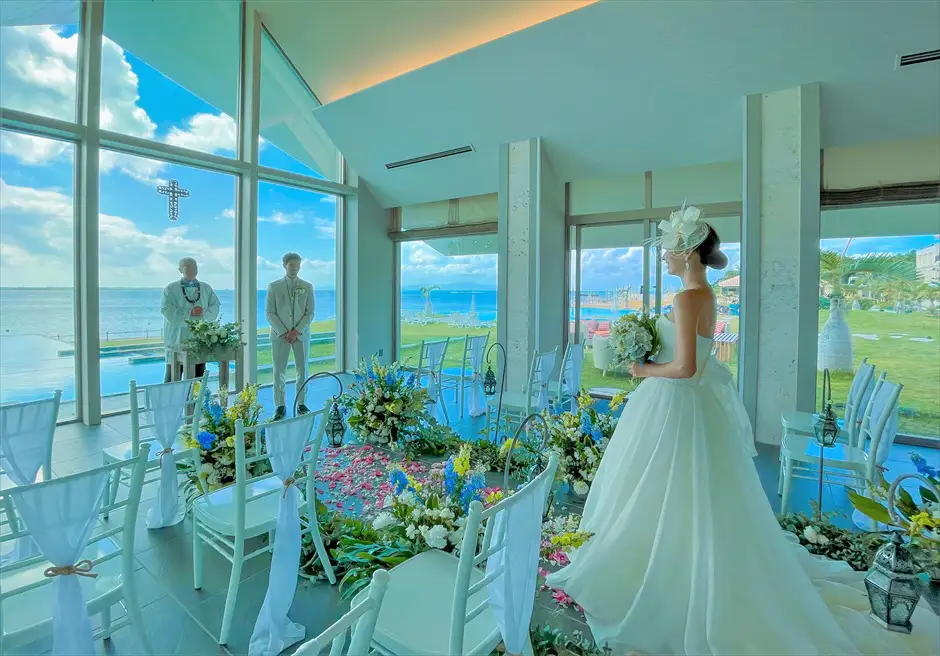 沖縄石垣島チャペル・ウェディング/
Beach Hotel Sunshine Ishigakijima Chapel Wedding/
石垣島ビーチホテル・サンシャイン挙式