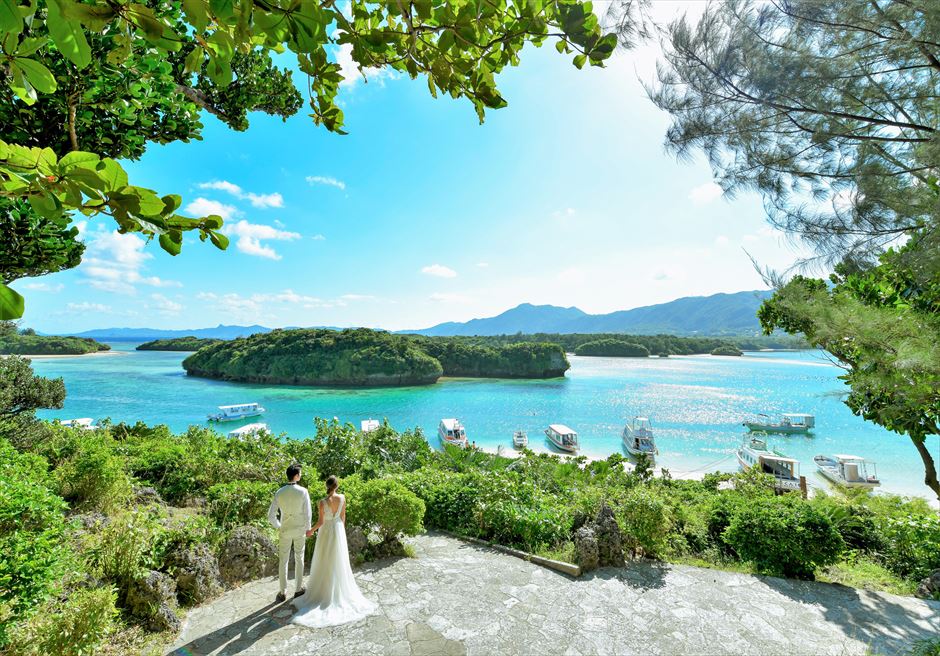 沖縄石垣島フォト・ウェディング/
Ishigaki Island Okinawa Kabira-Bay Photo Wedding/
石垣島・川平湾/挙式前撮影