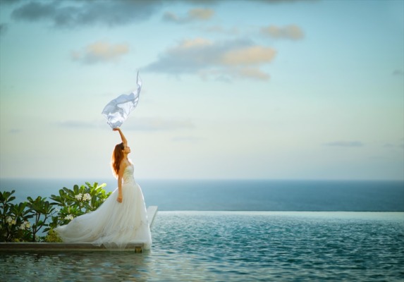 ウェディング　ウエディング　ウェディングドレス　石垣島　レンタル　ブライダル　ブライダルサロン　ドレスハウス　リゾート　リゾートドレス