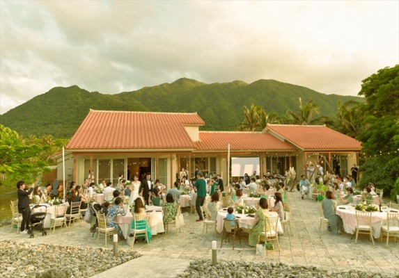 コーラル・テラス石垣島・沖縄結婚式│テラス・ウェディグ・パーティー│披露宴・全景