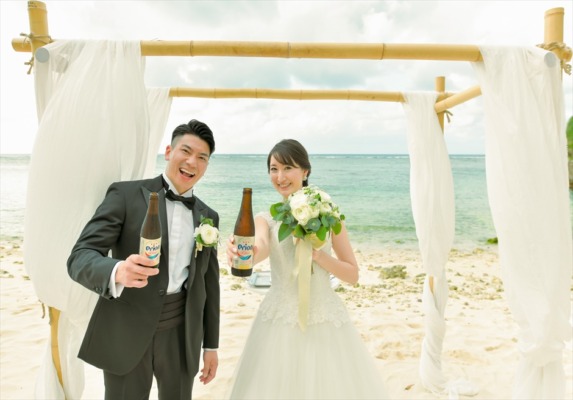 ビーチ・ガゼボ乾杯│チャペル・デッキ・ヴィラ挙式後にお勧め