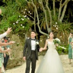 生花のフラワーシャワー（ビーチ）│コーラル・テラス石垣島・沖縄挙式オプション