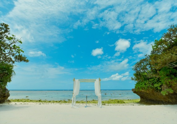 ビーチ・ガゼボ│コーラル・テラス石垣島・沖縄挙式＆披露宴オプション