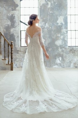 ウェディング　ウエディング　ウェディングドレス　石垣島　レンタル　ブライダル　ブライダルサロン　シンデレラアンドコー　リゾート　リゾートドレス