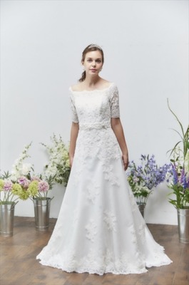 ウェディング　ウエディング　ウェディングドレス　石垣島　レンタル　ブライダル　ブライダルサロン　ルアブライダル　リゾート　リゾートドレス