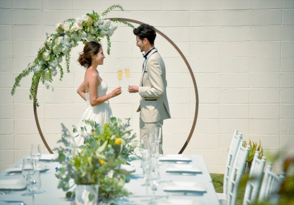 海邦フサキ・ウェディングパーティー＆披露宴　パーティーシーン（サークルアーチは挙式装飾流用）