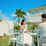 海邦フサキ・ウェディングパーティー＆披露宴　ガーデン会場から別館を望むパーティーシーン