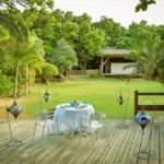 舟倉の里・茶房棟テラス　ウェディングパーティー＆披露宴会場全景