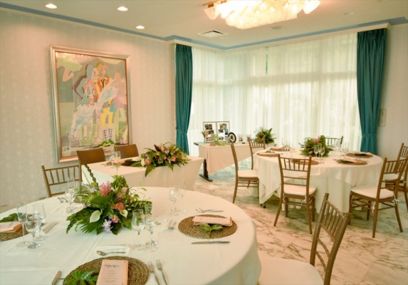 ホテル海邦川平 ホテル内ダイニング・ウェディング・パーティー＆披露宴 パーティー会場装飾一例