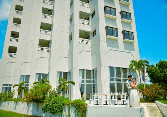 ホテル・ロイヤル・マリン・パレス石垣島　レストラン・テラス・ウェディングパーティー＆披露宴　パーティーフォト