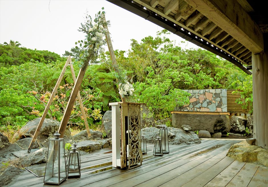 西表島結婚式・ジャングルホテル・沖縄挙式 パイヌマヤ・琉球ガゼボ・ウェディング ガゼボ内でのご列席が可能