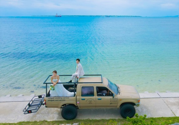 石垣島ビーチホテル サンシャイン　挙式＆パーティー＆フォトオプション　ピックアップ・トラック　ビーチロードより会場へ入場または撮影