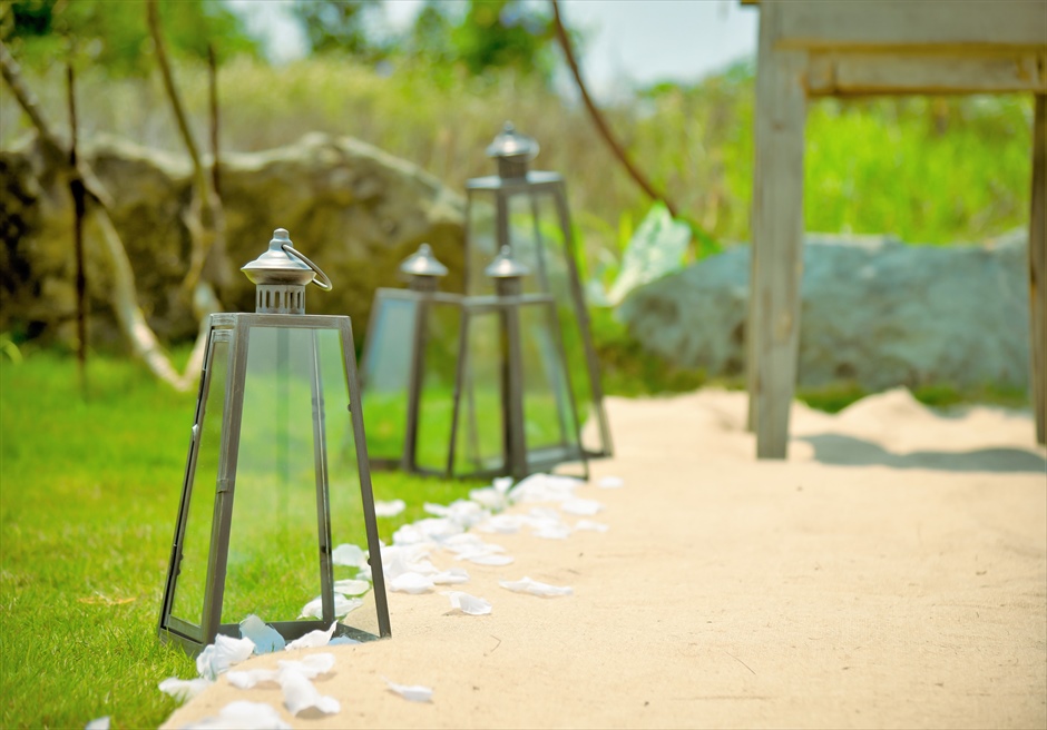 ザ・ミヤラ・ガーデン石垣島・沖縄結婚式 ヴィラ・ガーデン・ウェディング アイルサイド・クラシック・ランタン装飾