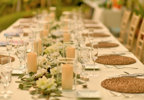 ヴィラガーデン・ウェディングパーティー＆披露宴　テーブル装飾一例