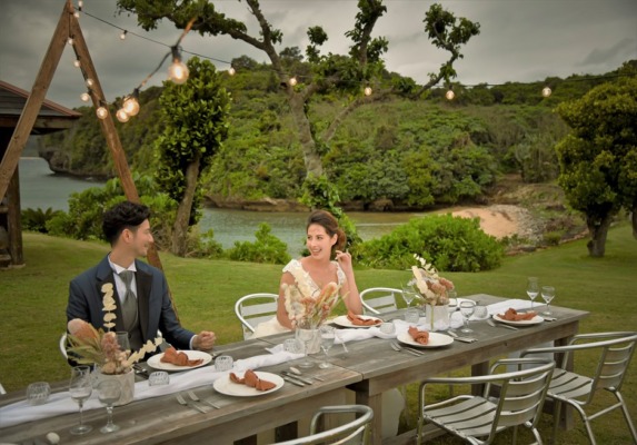 ヴィラうなりざき西表島ガーデン　ウェディング・パーティーシーン