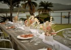ヴィラうなりざき西表島ガーデン　ウェディング・パーティー＆披露宴会場テーブル装飾一例
