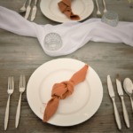 ヴィラうなりざき西表島ガーデン　ウェディング・パーティー＆披露宴会場テーブル装飾一例