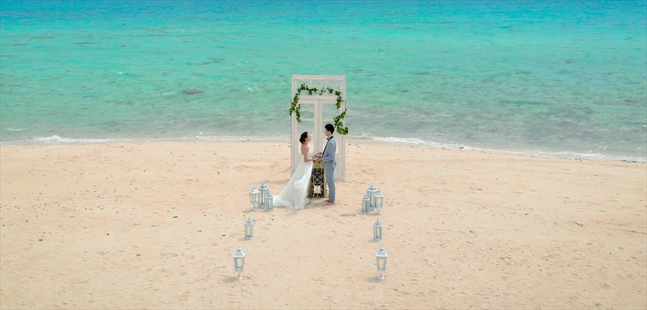 Phantom Beach Heaven's Door Wedding