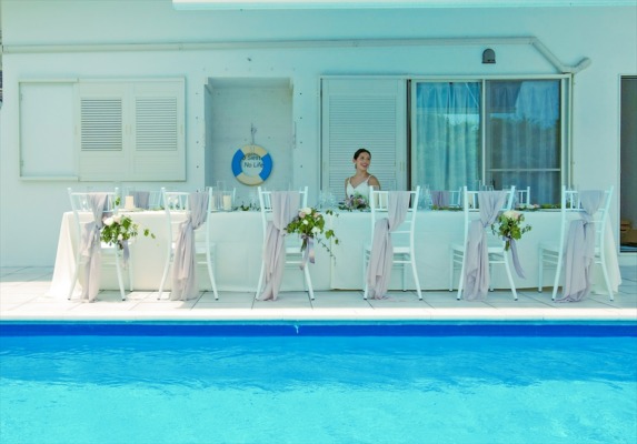 プールサイド・ウェディングパーティー＆披露宴　パーティーシーン