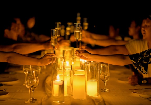 ルーフトップ・サンセット・ウェディングパーティー＆披露宴　パーティーシーン