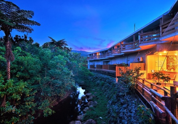 ジャングルホテル　パイヌマヤ　西表島　八重山諸島