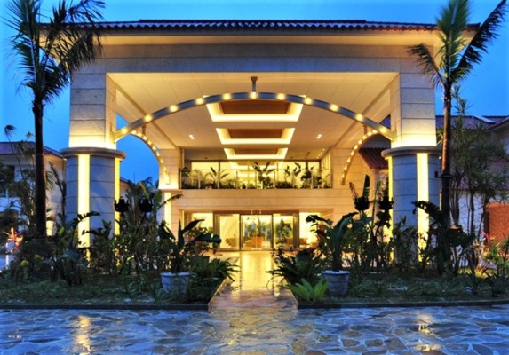 石垣リゾートホテル 玄関 エントランス