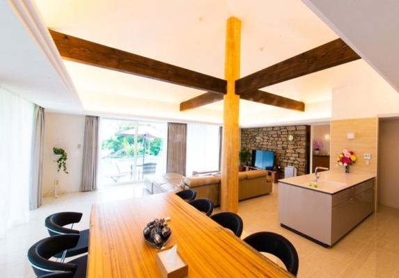 ザ・ミヤラ・サーデン 客室 リビング ヴィラ