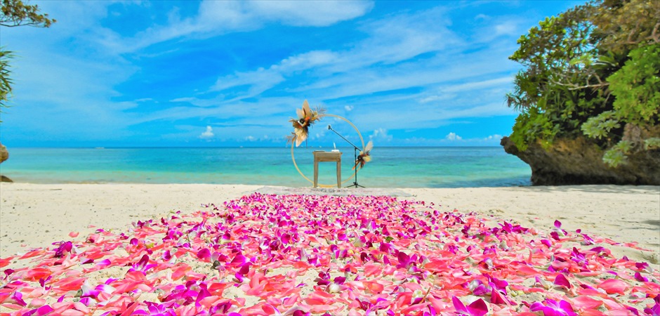 Secret Beach Full Flower Wedding