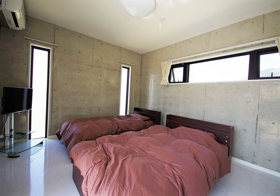 リゾート・イン・ヤマバレ/
ベッドルーム（部屋によってベッドサイズや配置が異なります）
