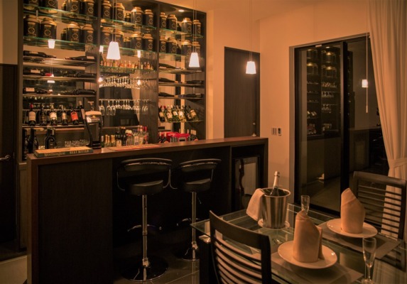 石垣島 セブンスターズリゾート プライベート バー