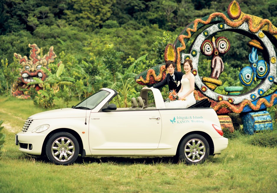 石垣島フォトウェディング・結婚写真　シーサー農園　オープンカー