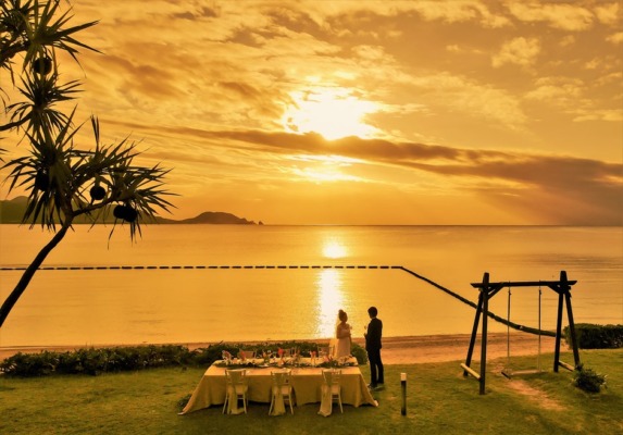 石垣シーサイドホテル　ビーチフロント・ガーデン　サンセット・パーティー