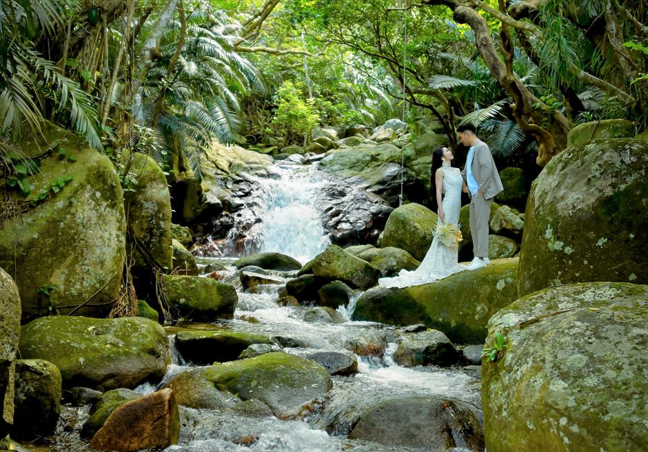 石垣島北部・荒川の滝・ウェディング