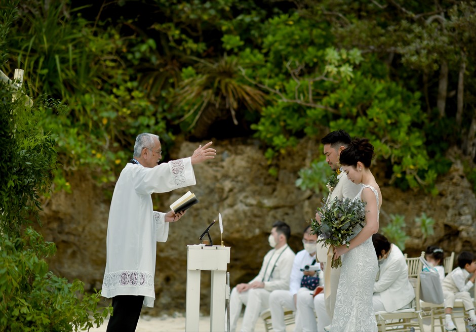 コーラルテラス石垣島　ビーチウェディング　宣誓　石垣島結婚式