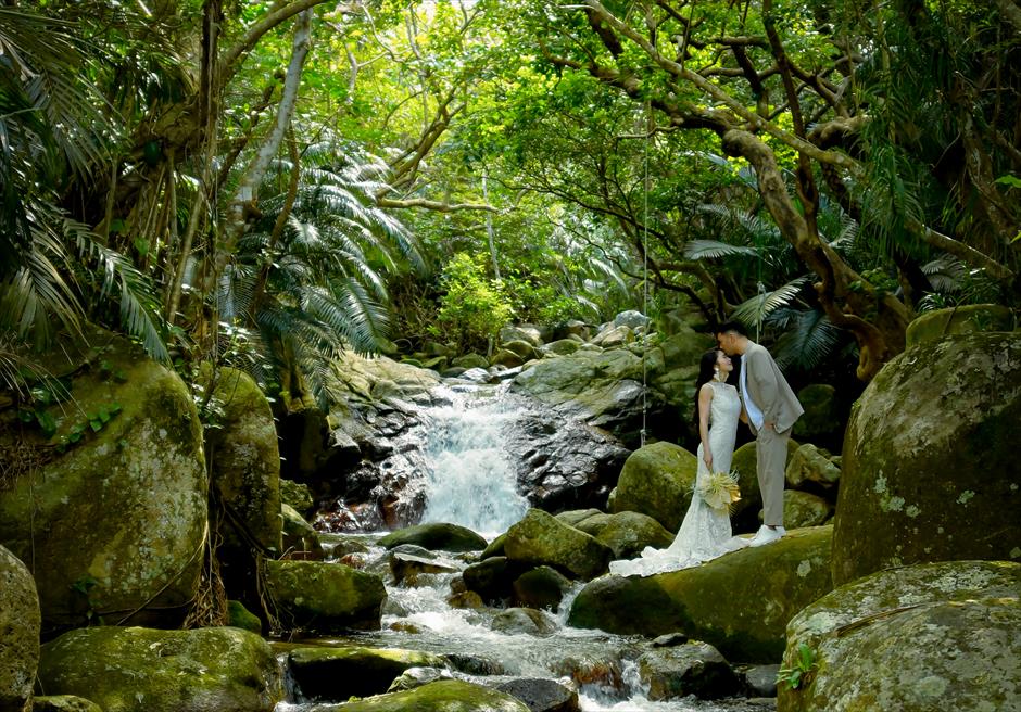 石垣島・荒川の滝　フォトウェディング