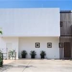 石垣島　シエスタ・プライベート・プール・ヴィラ　gift　エントランス　駐車場