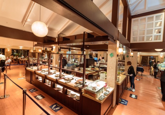 はいむるぶし　小浜島　朝食　レストラン