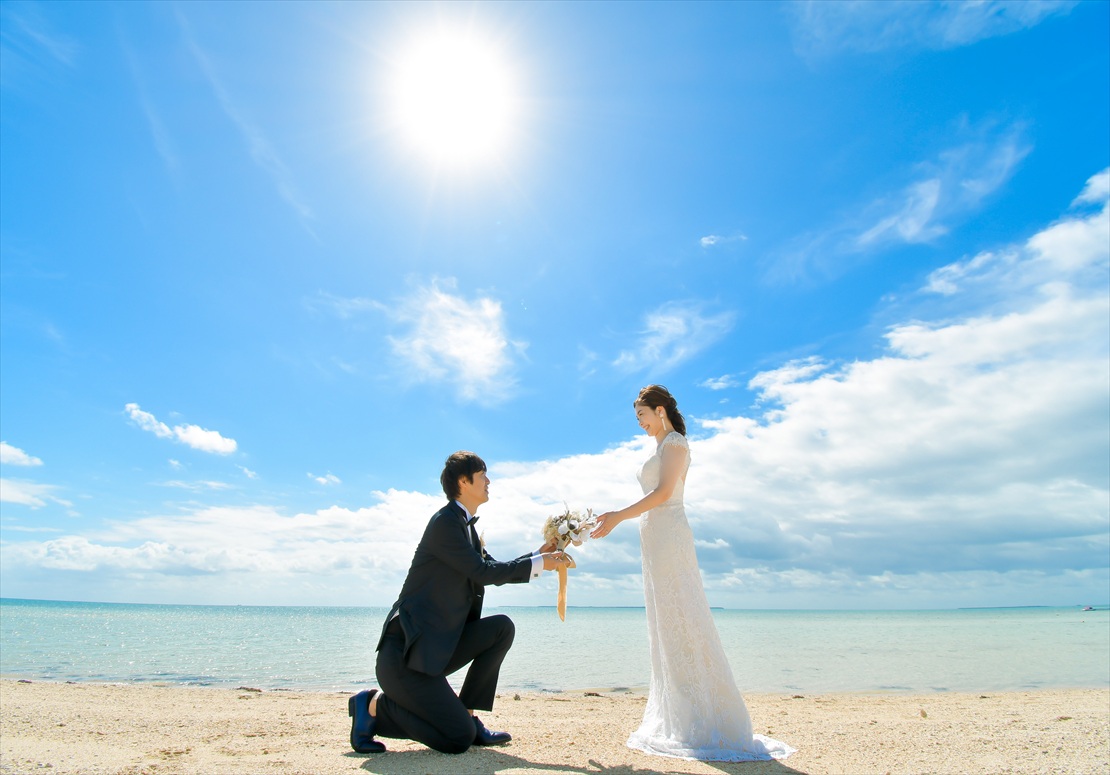 ビーチ　プロポーズ・シーン